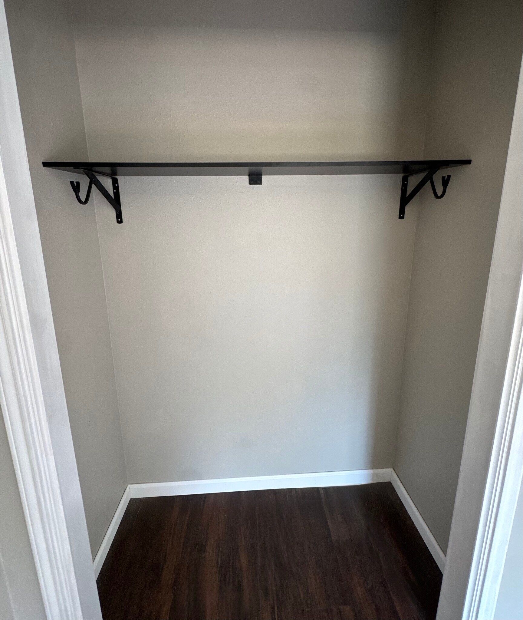 Building Photo - 6101 Parkwood Dr