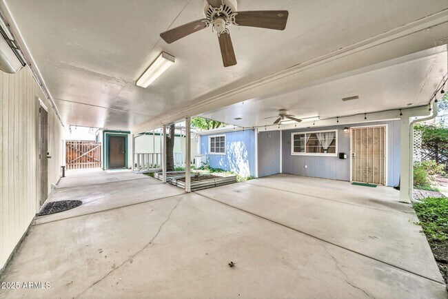 Building Photo - 5123 E Virginia Ave