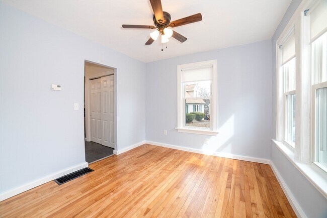 Building Photo - 8 Blackstone St