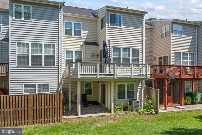 Building Photo - 6692 Ordsall St
