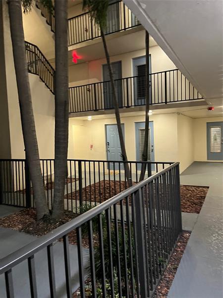 Building Photo - 44 SE 14th St