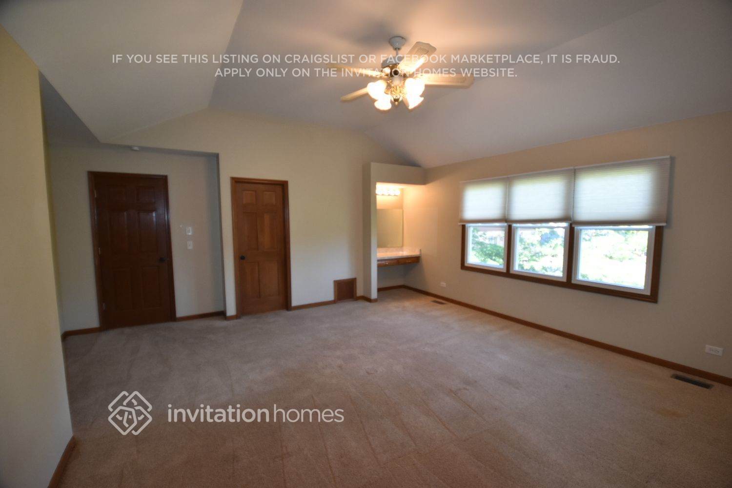 Building Photo - 2517 Leach Dr