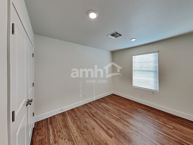 Building Photo - 21469 S 231st Way