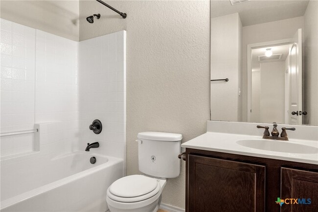 Building Photo - 570 Creekside Cir