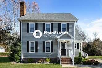 Building Photo - 3 Bedroom Pet-Friendly Home in Raleigh, NC with Main Street Renewal