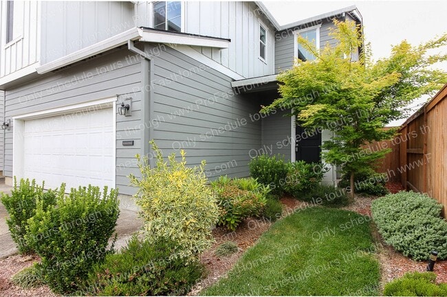 Building Photo - 2445 S Jasper Dr