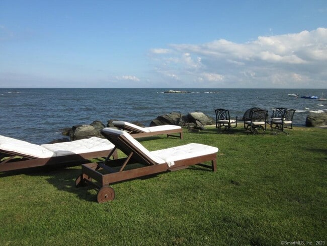 Building Photo - 181 Kings Hwy