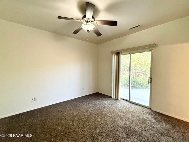 Building Photo - 1460 Loren Dr
