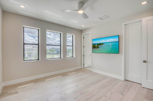Building Photo - 10077 Heron Flock Dr