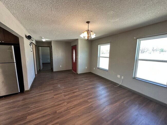 Building Photo - Peaceful country living with great access ...