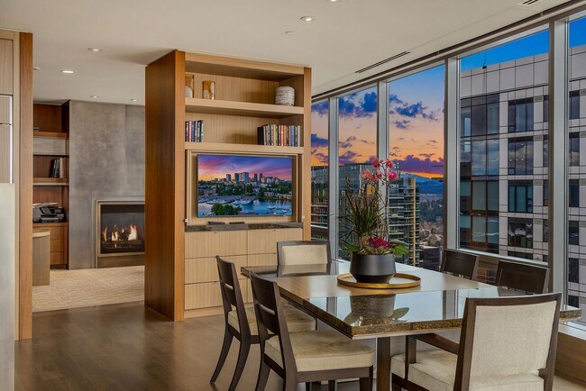 Building Photo - 3Bd/2.5Ba One Lincoln Tower Penthouse