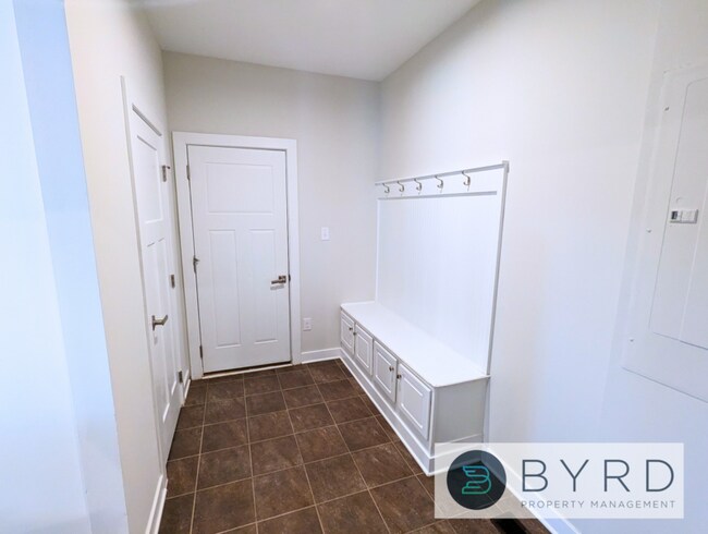 Building Photo - 15700 Cambria Cove Blvd