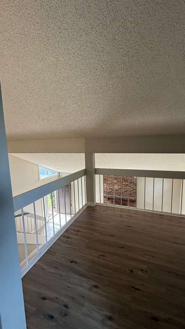 Building Photo - FIRST MONTH FREE -  Beautiful remodeled 2 ...