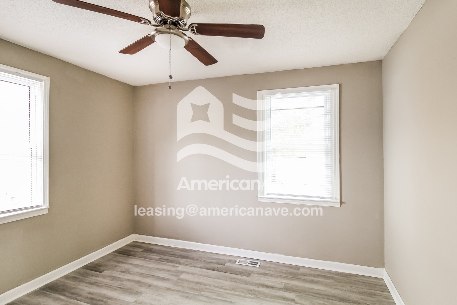 Building Photo - 3275 Mary Dr