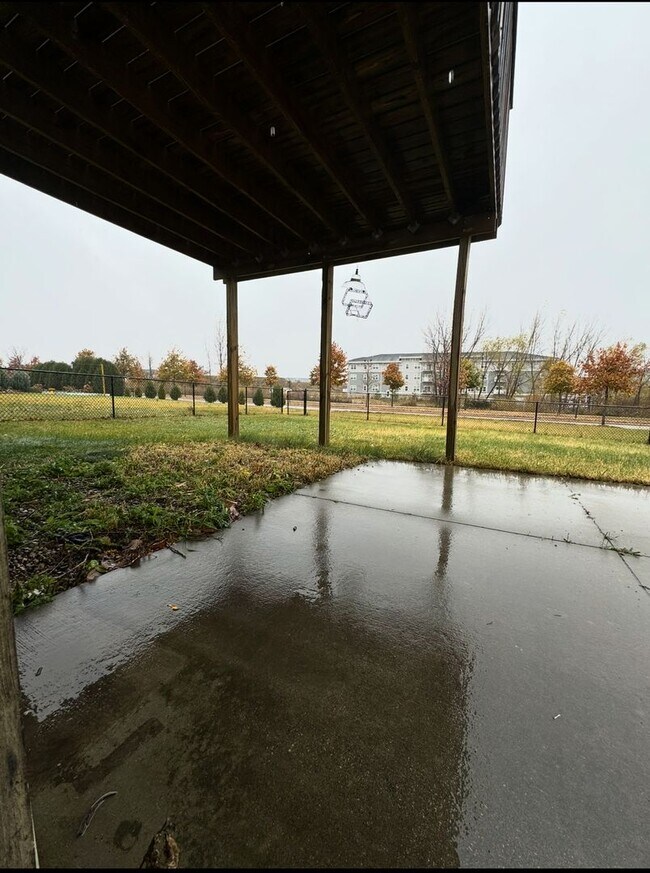 Building Photo - Dogs are welcome no cats this property does not participate in Section 8. Available January 1, 20...