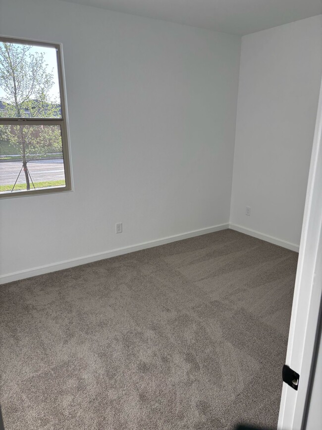 Building Photo - 1249 Eagle Mountain Dr
