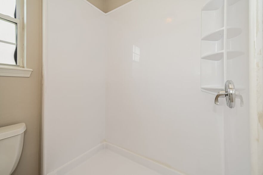 Building Photo - 2943 Tuscarora Tr