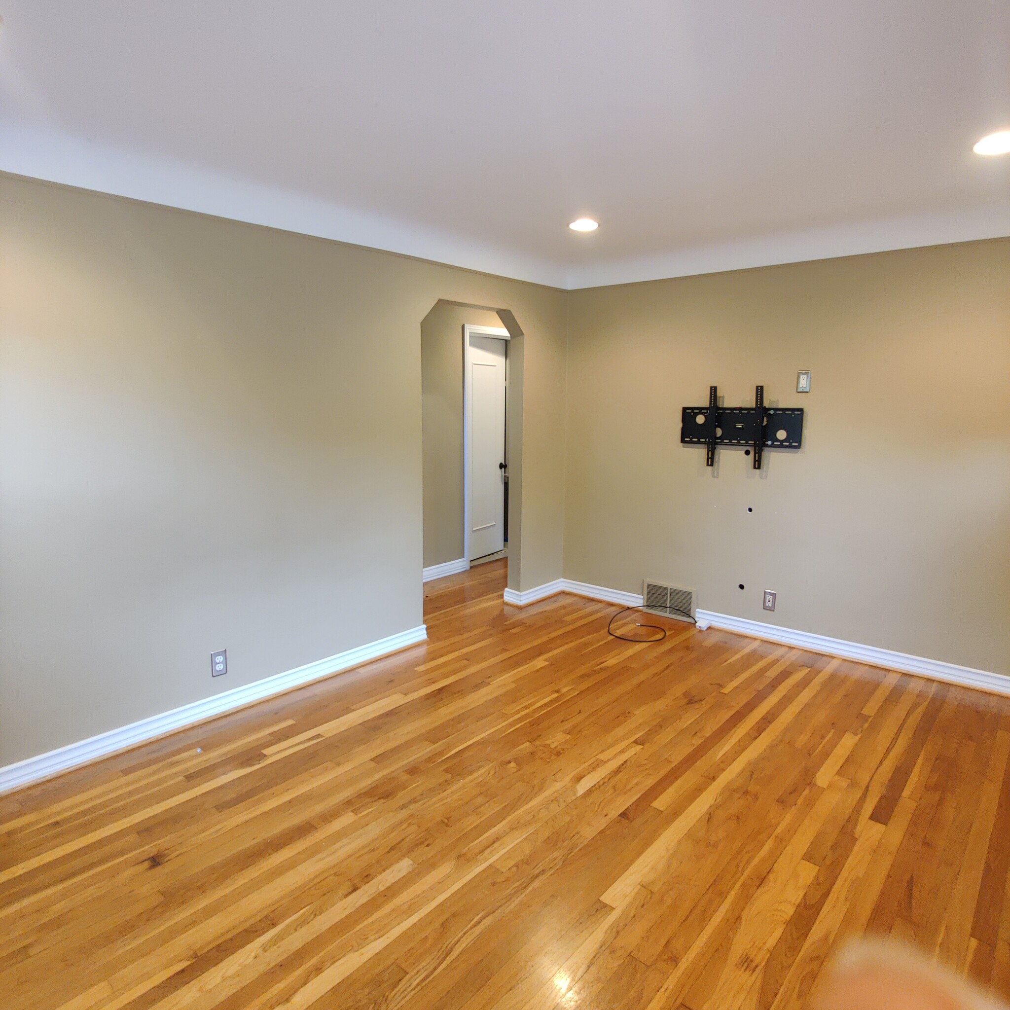 Building Photo - 3403 Woodland Ave