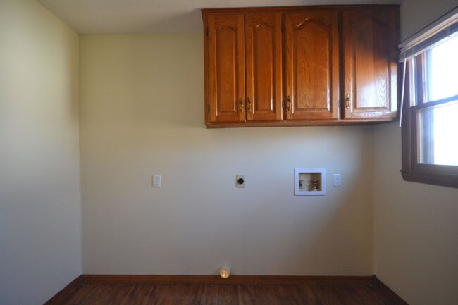 Building Photo - NICE 3 Bed 2 Bath home in Bolivar! Excellent Area!