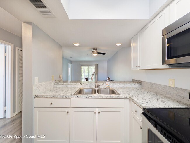 Building Photo - 3039 Sir Hamilton Cir