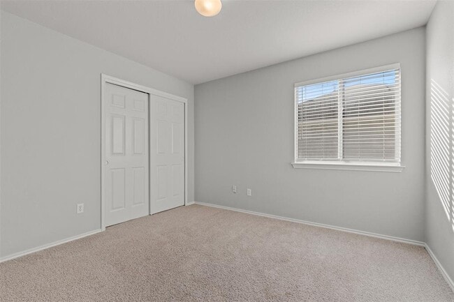 Building Photo - 3304 Kissman Dr
