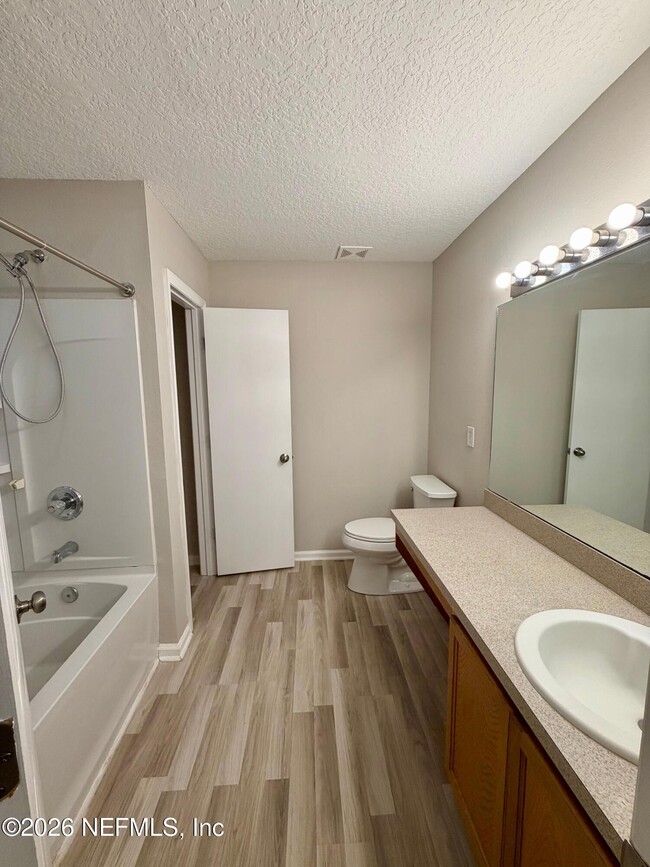 Building Photo - 230 Cezanne Cir