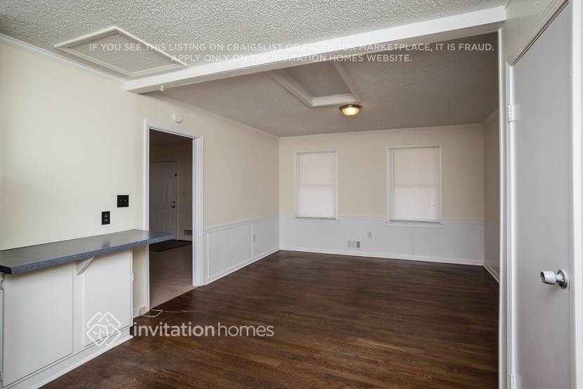 Building Photo - 2251 Rock Creek Dr
