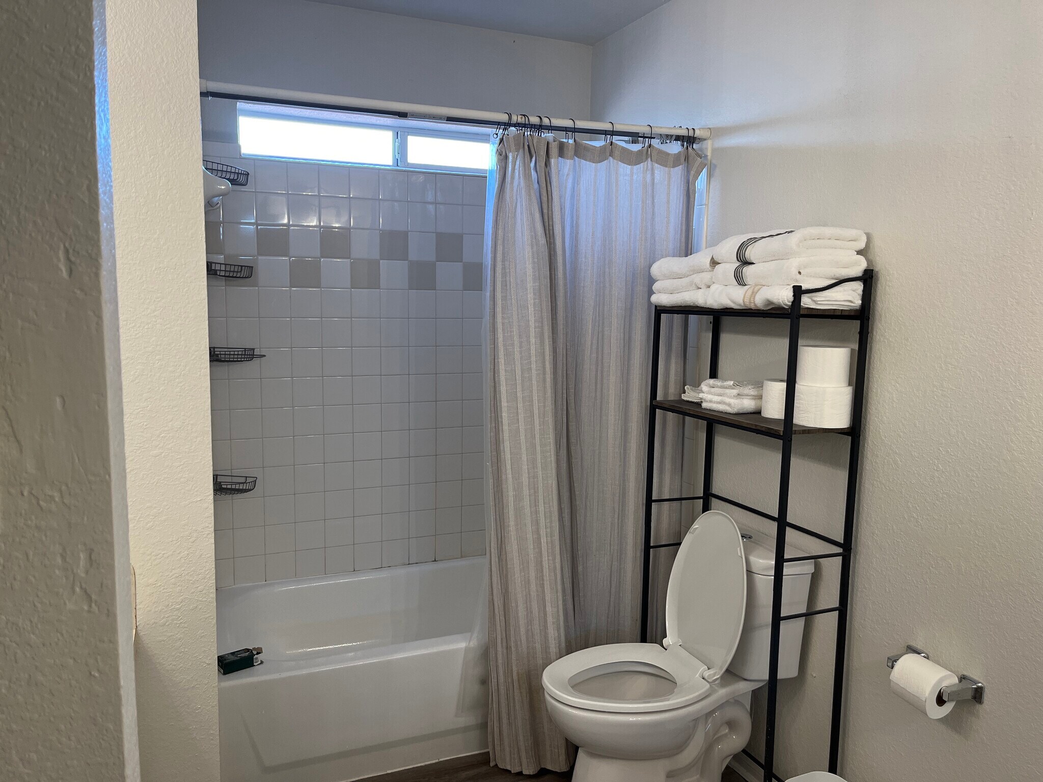 Building Photo - 2812 Cantabrian Dr
