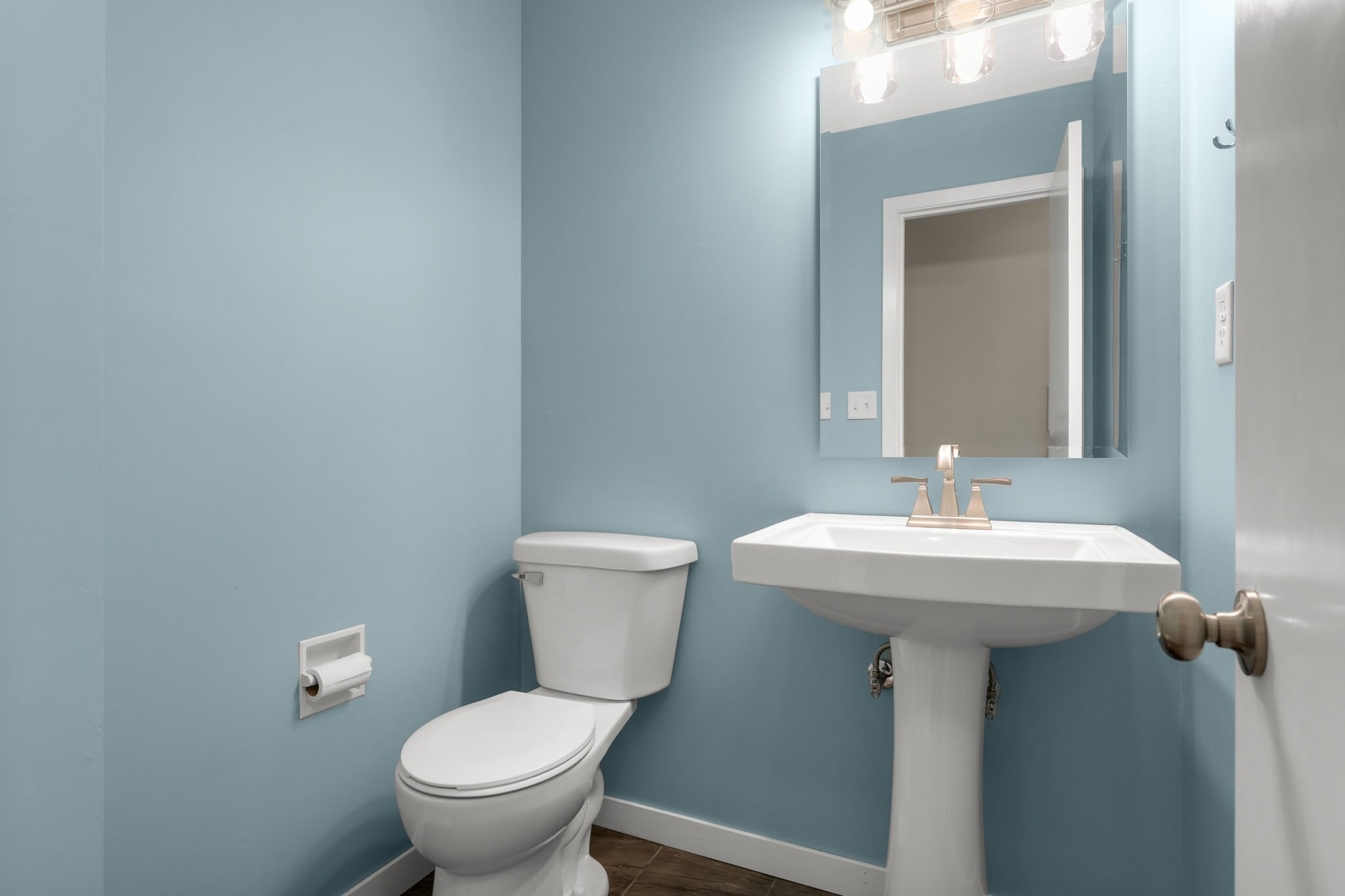 Bathroom - 2808 Aglen St