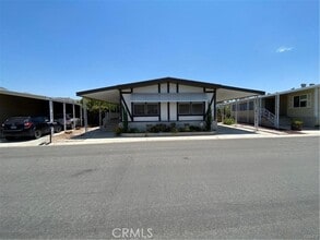 Building Photo - 2230 Lake Park Dr