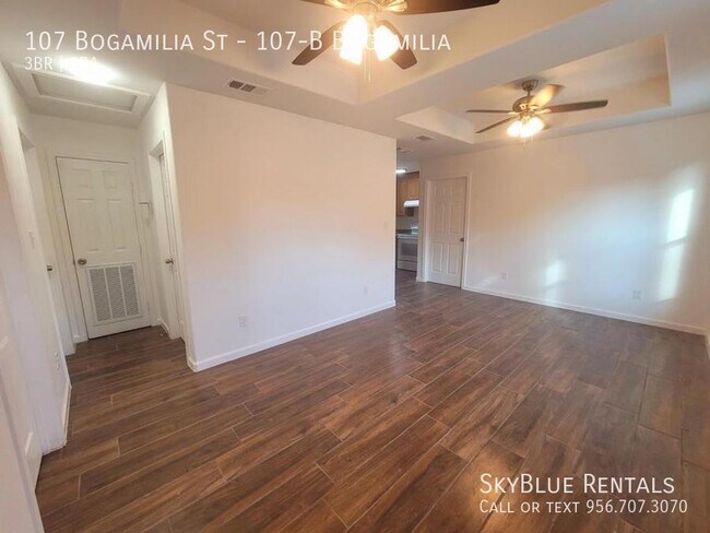 Building Photo - 107 Bogamilia St