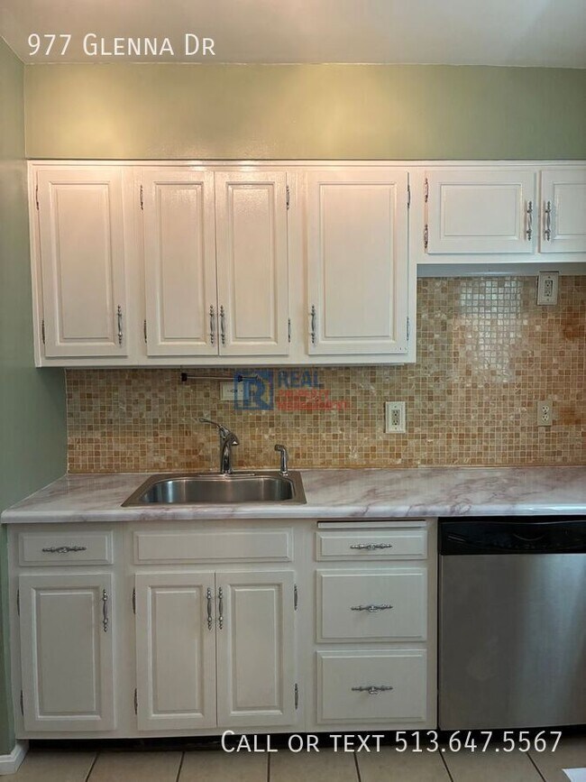 Building Photo - 977 Glenna Dr