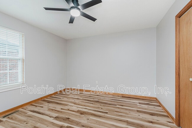 Building Photo - 1807 Cherry St
