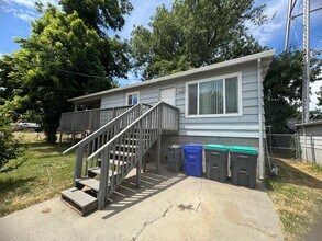 Building Photo - Spacious 2 Bedroom 2 Bath Living Room and Great Room