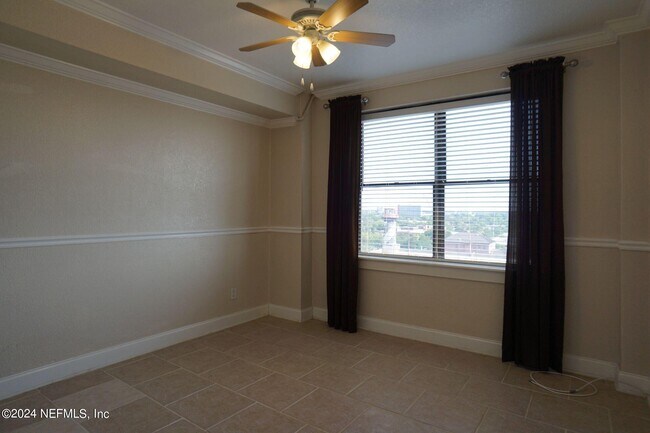 Building Photo - 311 W Ashley St