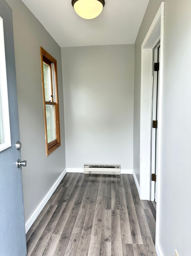 Building Photo - 2505 Dahle St