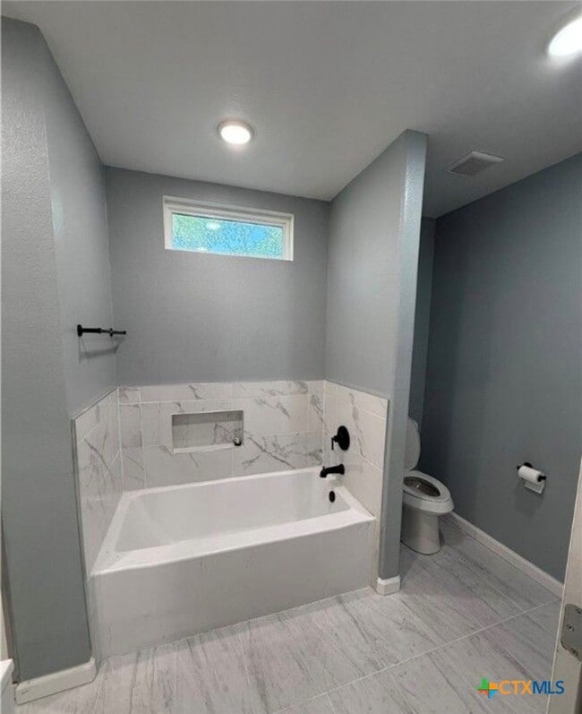 Building Photo - 1300 N 2nd St