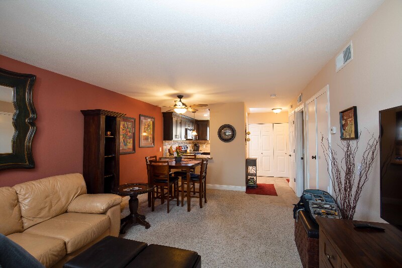 Building Photo - 3135 Chateau Way