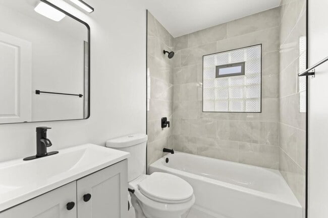 Building Photo - 4142 Meadowdale Dr