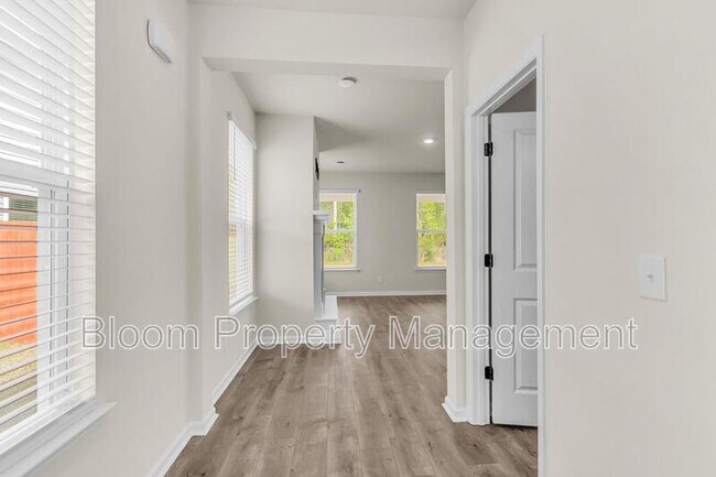 Building Photo - 216 Wappoo Trce Ln