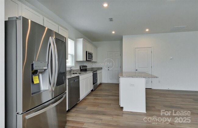 Building Photo - 1280 Maple Shade Rd SW