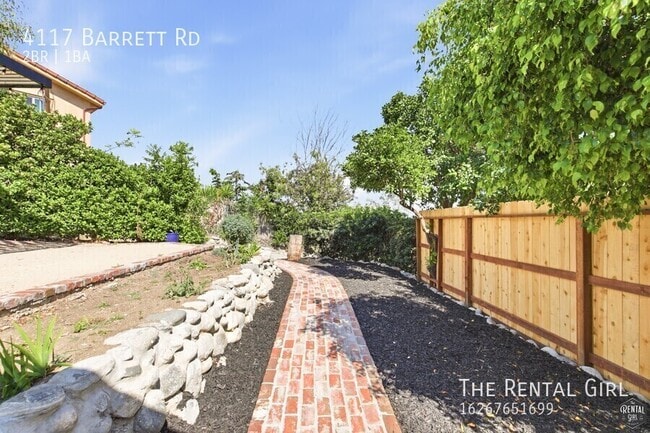 Building Photo - 4117 Barrett Rd