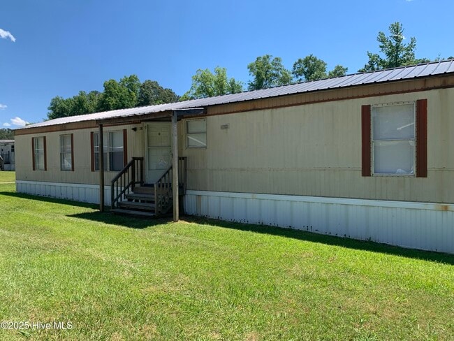Building Photo - 2181 Blue Creek Rd