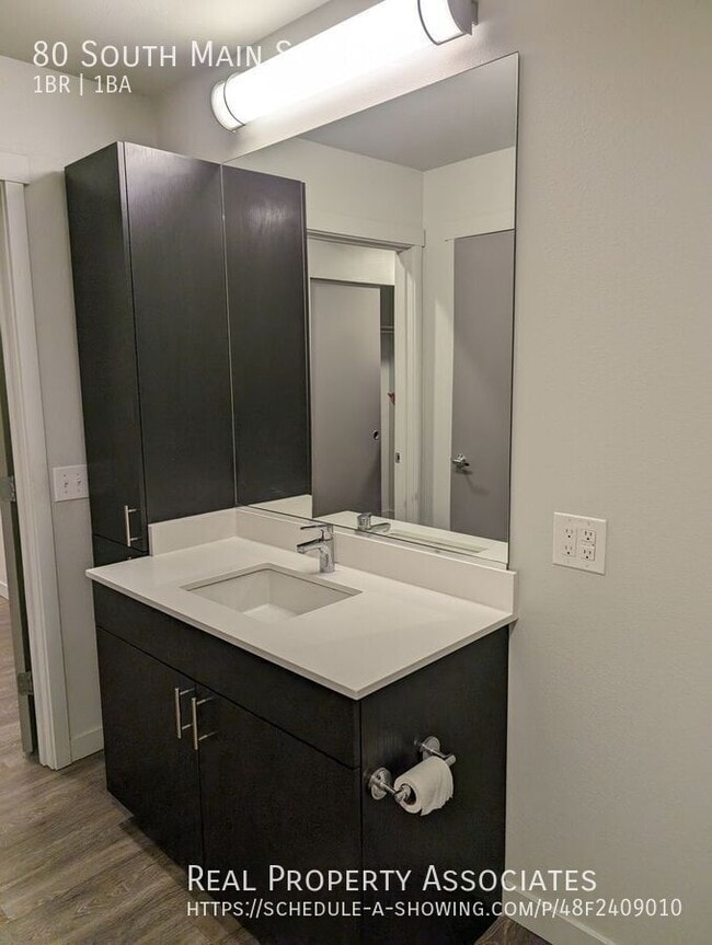 Building Photo - 80 South Main St