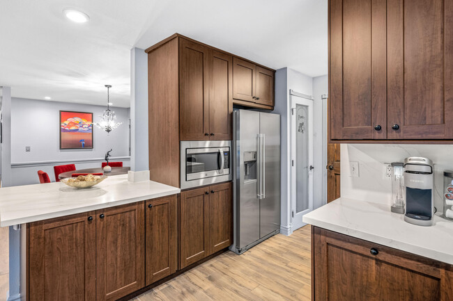 Building Photo - 1289 E Caleta Way