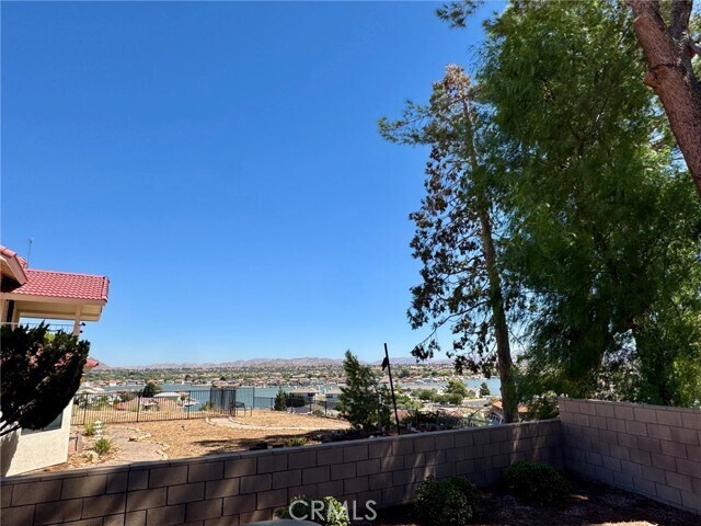 Building Photo - 18015 Wildwood Dr