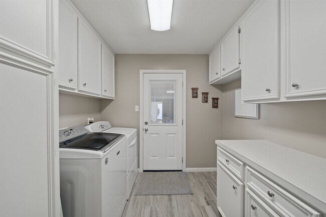 Building Photo - 18823 Cypress Church Rd