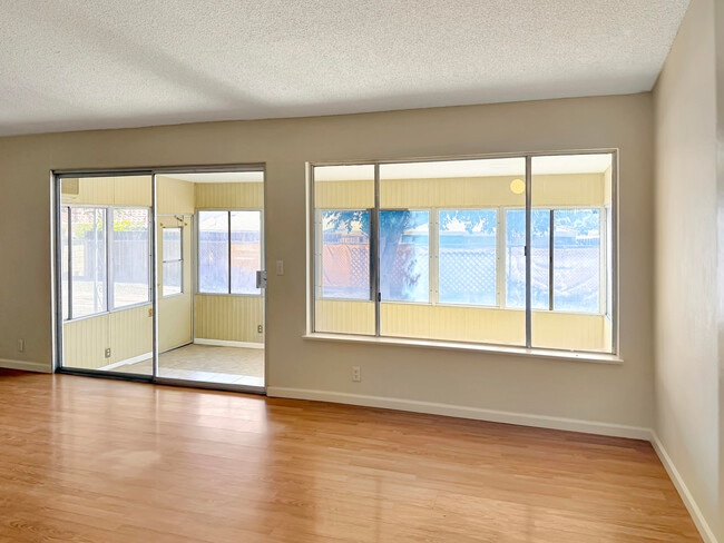 Building Photo - 43320 Texas Ave