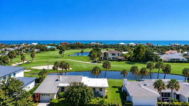 Building Photo - 115 Country Club Dr