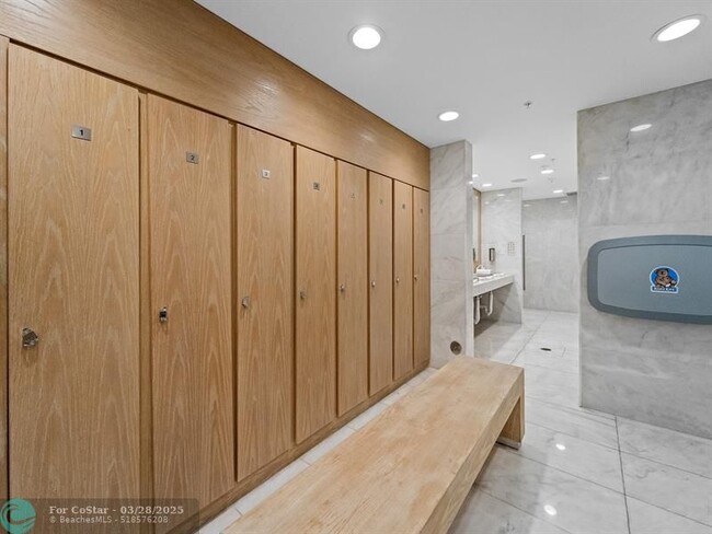 Building Photo - 400 Sunny Isles Blvd